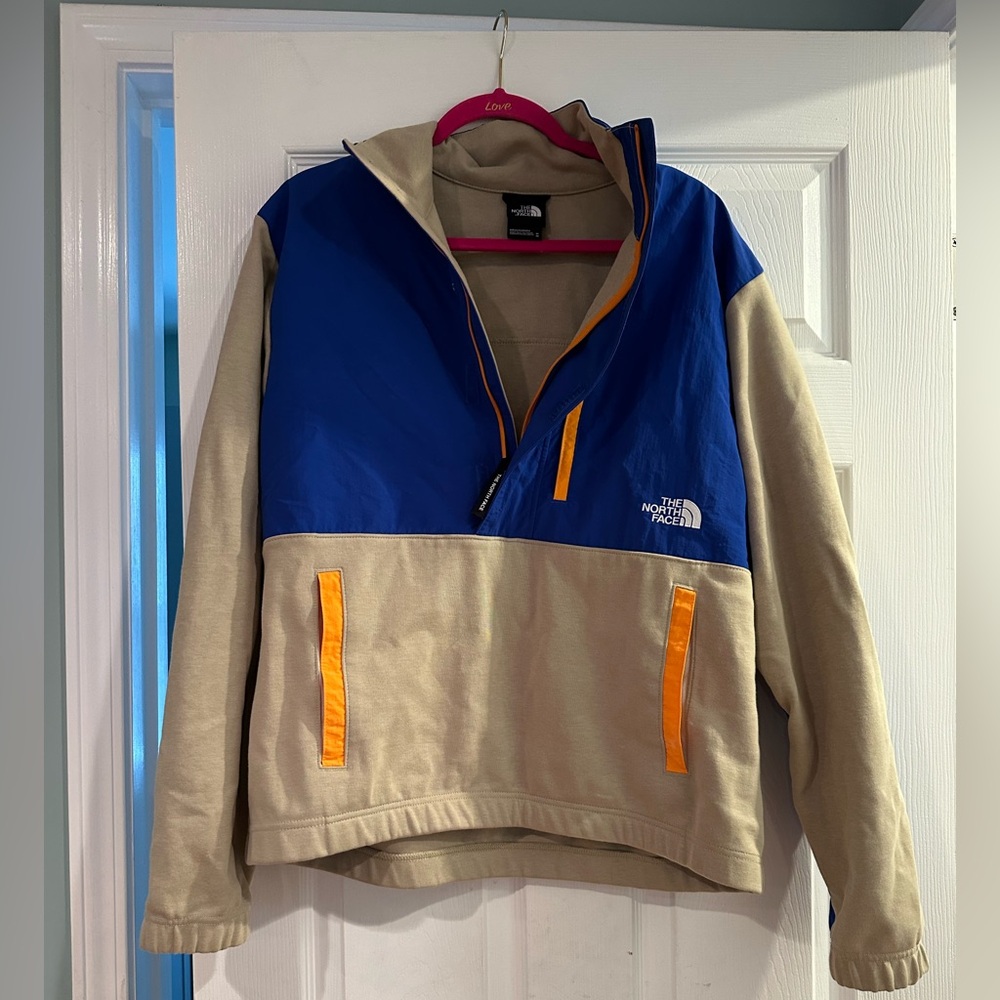 Men’s north face pull over